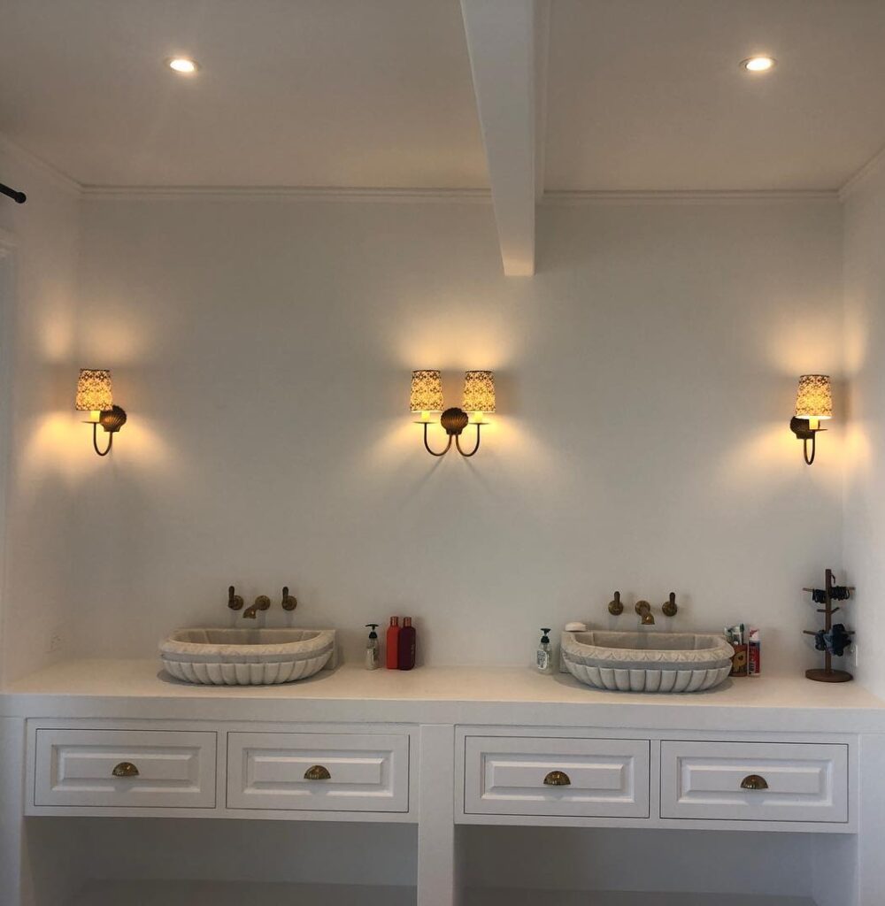 Home bathroom stone