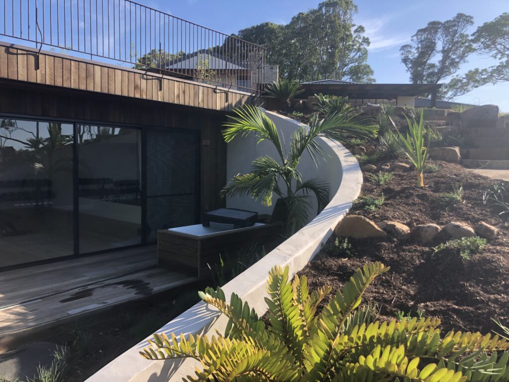 Home Electrician installed outdoor garden lighting for a residential home